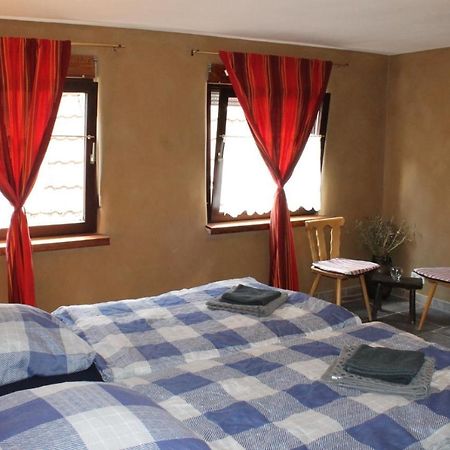 Feriengut Zum Trinkstorch Apartamento Leinsweiler Exterior foto