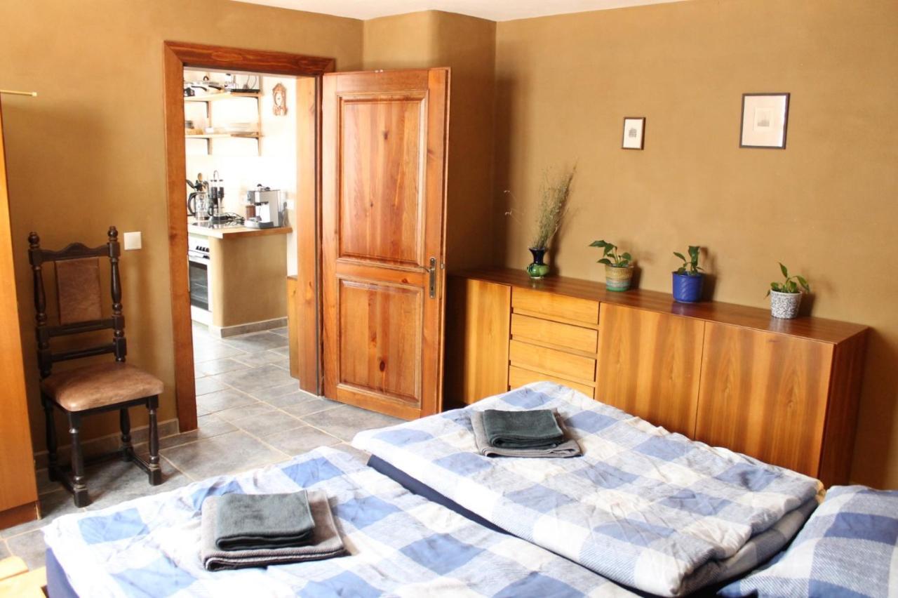 Feriengut Zum Trinkstorch Apartamento Leinsweiler Exterior foto