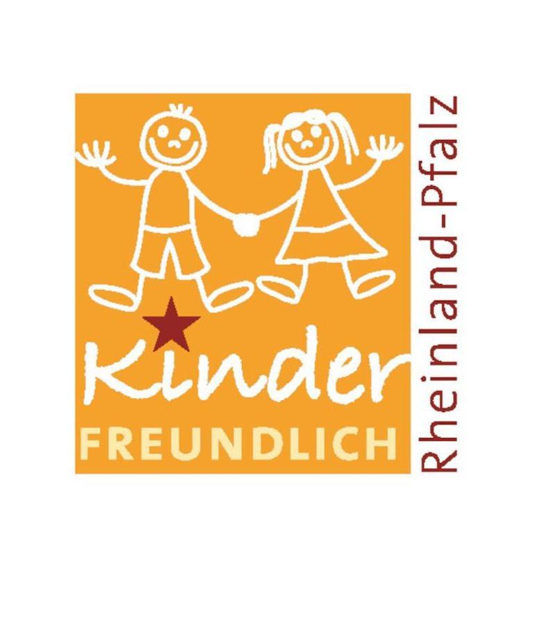 Feriengut Zum Trinkstorch Apartamento Leinsweiler Exterior foto